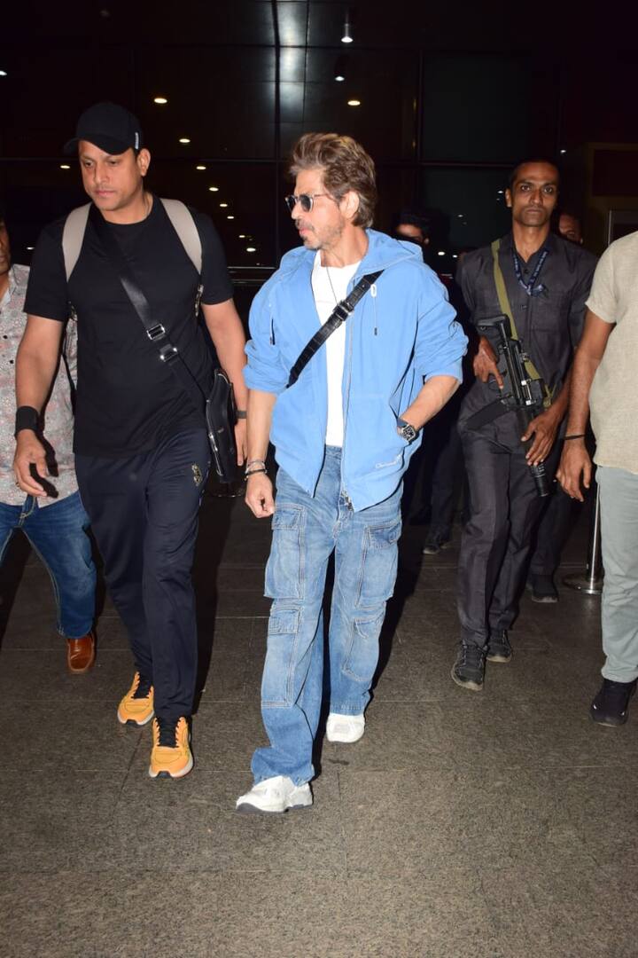 Talking about the workfront, Shah Rukh Khan will soon be seen in 'King'. The film will also feature his darling daughter Suhana Khan along with the actor.