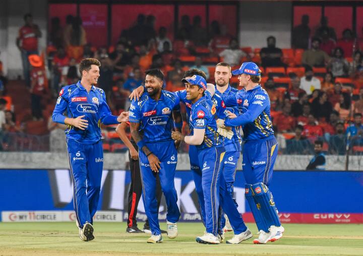 Mumbai's Playing XI: Ryan Ricelton (wicketkeeper), Rohit Sharma, Will Jacks, Suryakumar Yadav, Tilak Verma, Hardik Pandya (Captain), Naman Dheer, Corbin Bosch, Trent Bolt, Deepak Chahar, Karn Sharma. Impact Player: Jaspreet Bumrah, Raj Bawa, Satyanarayana Raju, Robin Minj, Rece Topley.