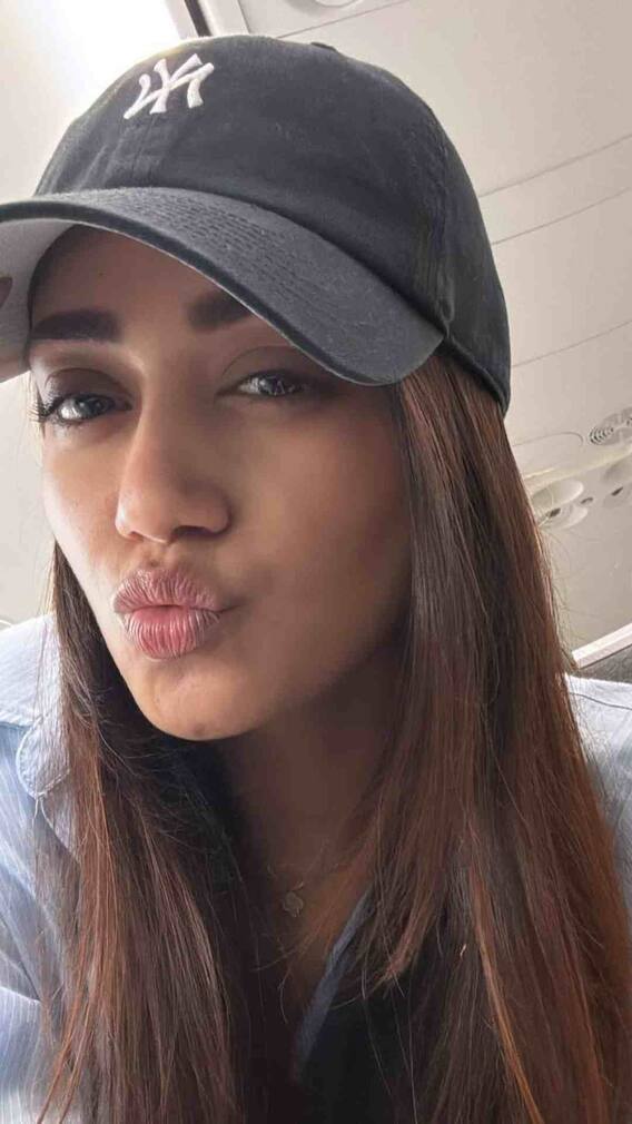 ఫ్యామిలీతో కలసి దుబాయ్ లో చక్కర్లు కొడుతున్న బన్నీ హీరోయిన్ నివేదా!