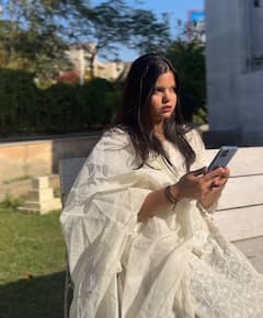 Influencer Suicide: ਮਨੋਰੰਜਨ ਜਗਤ 'ਚ ਮੱਚੀ ਤਰਥੱਲੀ, ਜੰਮੂ ਦੀ ਧੜਕਣ' RJ ਸਿਮਰਨ ਸਿੰਘ ਤੋਂ ਬਾਅਦ ਮਸ਼ਹੂਰ ਇੰਫਲੂਇੰਸਰ ਨੇ ਕੀਤੀ ਖੁਦਕੁਸ਼ੀ; ਸਦਮੇ 'ਚ ਫੈਨਜ਼!