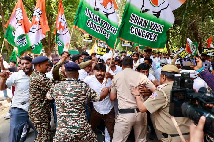 चिब ने कहा कि मोदी सरकार जवान को वापस लाए, और शहीदों को न्याय दिलाए. ये हमला सिर्फ हमारे देश पर नहीं, इंसानियत पर है. भारत मोहब्बत का देश है, यहां नफरत और आतंक की कोई जगह नहीं.