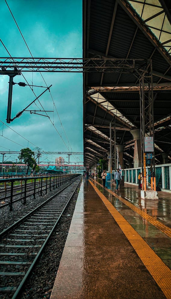 पूरे देश में रेलवे के कितने स्टेशन हैं