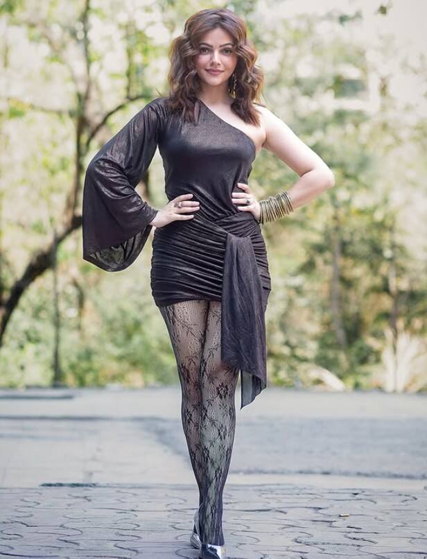 આ પછી, અભિનેત્રીએ યોગ શરૂ કર્યો અને તેના સ્નાયુઓને મજબૂત બનાવવા માટે કોર એક્સરસાઇઝ શરૂ કરી. અભિનેત્રીએ સોશિયલ મીડિયા પર પણ આ વાતનો ઉલ્લેખ કર્યો છે.