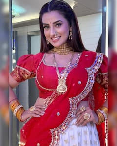 नई नवेली दुल्हन हैं, तो अक्षरा सिंह की तरह पहनें साड़ी, नजरें नहीं हटा पाएगा पति और ससुराल में होगी खूब तारीफ