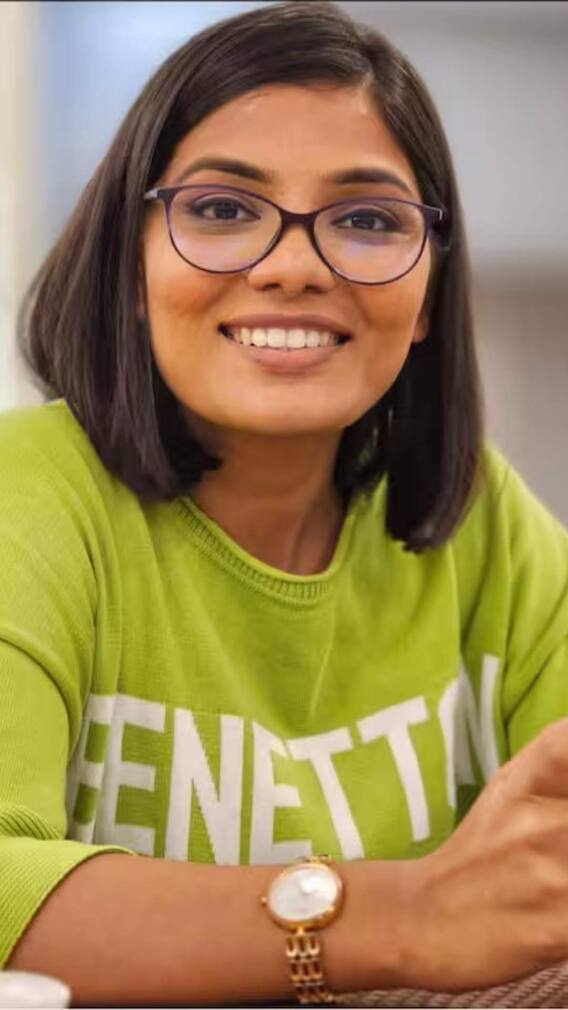 नेहा सिंह राठौर कहां की रहने वाली हैं?