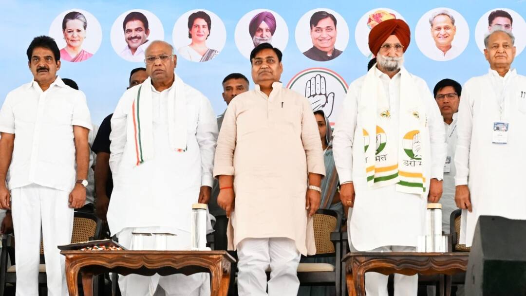 Rajasthan BJP angry over Mallikarjun Kharge told wrong number of Jyotirling Bhajan Lal Sharma Madan Rathore ann मल्लिकार्जुन खरगे ने ज्योतिर्लिंग की बताई गलत संख्या तो भड़की BJP, कहा- 'उनकी आस्था हिंदू धर्म में नहीं बल्कि...'