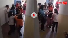 फिर भिड़ गईं पापा की परियां, डीयू कैंपस में जमकर नोंची एक-दूसरे की चोटी; देखें वीडियो