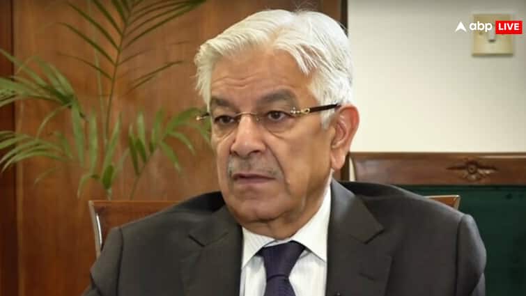 <div>Kabul Working As 'Proxy' Of India Against Pakistan, Afghans Must Return Home: Khawaja Asif</div>