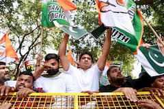 पहलगाम आतंकी हमले के खिलाफ यूथ कांग्रेस का हल्ला बोल, पाकिस्तान उच्चायोग के बाहर प्रदर्शन