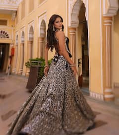 Priyanka Chahar Chaudhry Redefines Glamour In Black Lehenga Look; See PICS