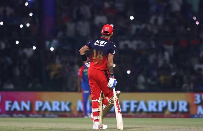 આરસીબીએ શરૂઆતમાં ત્રણ વિકેટ ગુમાવ્યા બાદ કોહલીએ કૃણાલ પંડ્યા સાથે ચોથી વિકેટ માટે 119 રનની ભાગીદારી કરી હતી. જેના કારણે ટીમ માટે મેચ જીતવી ખૂબ જ સરળ બની ગઈ. આ જીત સાથે RCB પોઈન્ટ ટેબલમાં ટોચ પર પહોંચી ગયું છે.