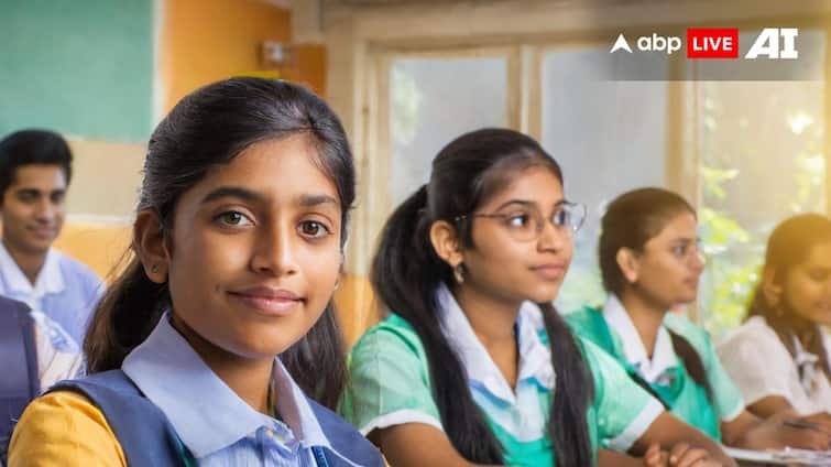 Delhi schools can not hike fees randomly know when and how the school fees will increase CM Rekha Gupta अब मनमर्जी से नहीं बढ़ा सकेंगे फीस! जानिए कब और कैसे बढ़ेगी स्कूल फीस, किसकी लेनी होगी मंजूरी