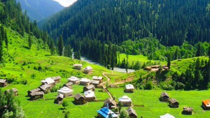 गिलगित बाल्टिस्तान का लगभग 72,785 वर्ग किलोमीटर का हिस्सा पाकिस्तान के पास है, यह जम्मू और कश्मीर का उत्तर पश्चिमी भाग है. इस हिसाब से PoK के पास गिलगित बाल्टिस्तान (कश्मीर) का ज्यादा हिस्सा है.