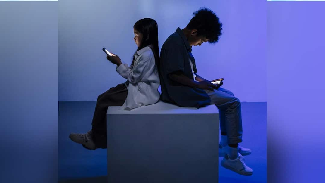 Opinion Is Your Child Hooked To Screens 10 Consequences To Watch Out For Opinion: Is Your Child Hooked To Screens? Here Are 10 Consequences You Need To Watch Out For