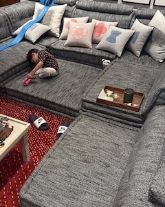 कभी पार्क में की मस्ती, तो कभी जिम में बेटे संग किया वर्कआउट, सोनम कपूर ने फिर दिखाई क्यूट वायु की झलक