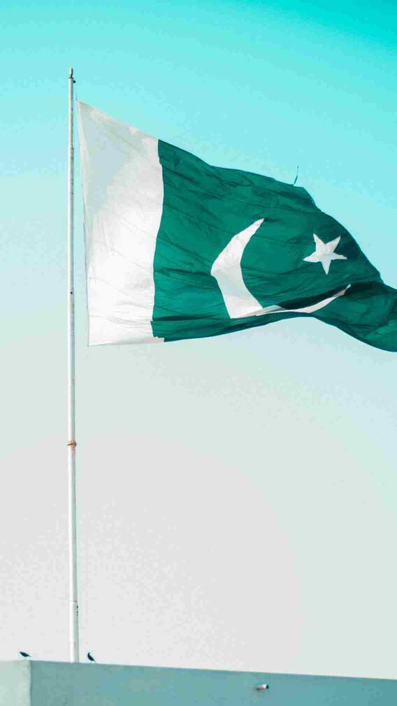 राष्ट्रपति या फिर पीएम, पाकिस्तान में कौन करता है सेना को कंट्रोल