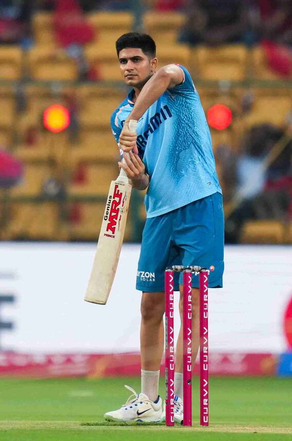 বৈভবকে নিয়ে বিতর্কিত মন্তব্যের মধ্যেই দুশ্চিন্তা শুভমনকে নিয়ে!