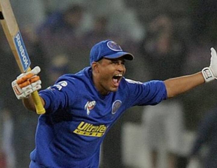 युसूफ पठान 15 सालों तक आईपीएल में सबसे तेज शतक लगाने वाले भारतीय रहे, अब वैभव ने उनका रिकॉर्ड तोड़ा है. युसूफ अब लिस्ट में तीसरे नंबर पर आ गए हैं. उन्होंने राजस्थान रॉयल्स के लिए 13 मार्च 2010 को 37 गेंदों में शतक जड़ा था. मुंबई इंडियंस के खिलाफ ये पारी उन्होंने वानखेड़े स्टेडियम में खेली थी.