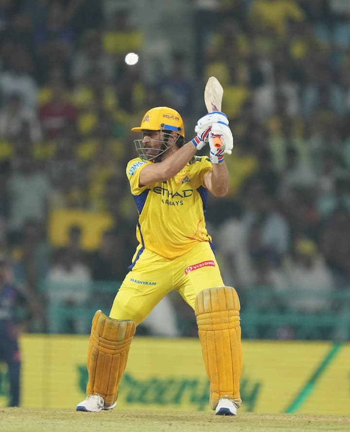 बिहार से कुछ बेहतरीन क्रिकेटर्स निकले हैं. जिन्होंने भारत के लिए शानदार प्रदर्शन किया है. साथ ही वो आईपीएल में भी छाए रहे हैं. इसमें सबसे मुख्य नाम एमएस धोनी, ईशान किशन का है. वहीं बिहार से वैभव सूर्यवंशी के रूप में एक नए युवा खिलाड़ी की आईपीएल में शानदार एंट्री हुई है.