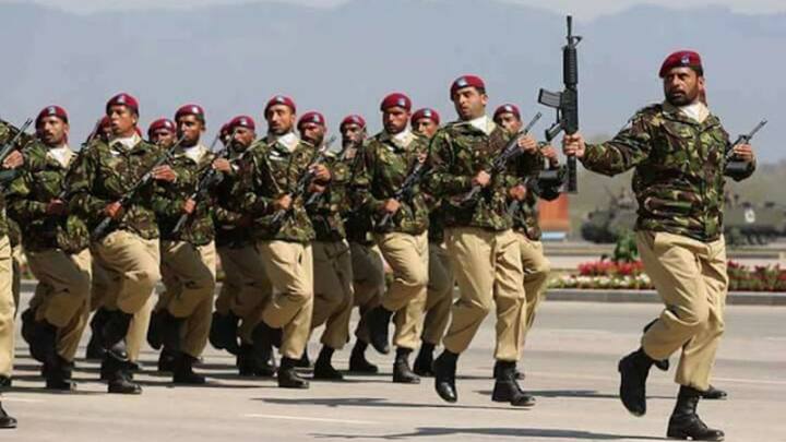 अब बात करते हैं पाकिस्तान के SSG कमांडो की. इस फोर्स को पाकिस्तान की सबसे खतरनाक कमांडो फोर्स माना जाता है.