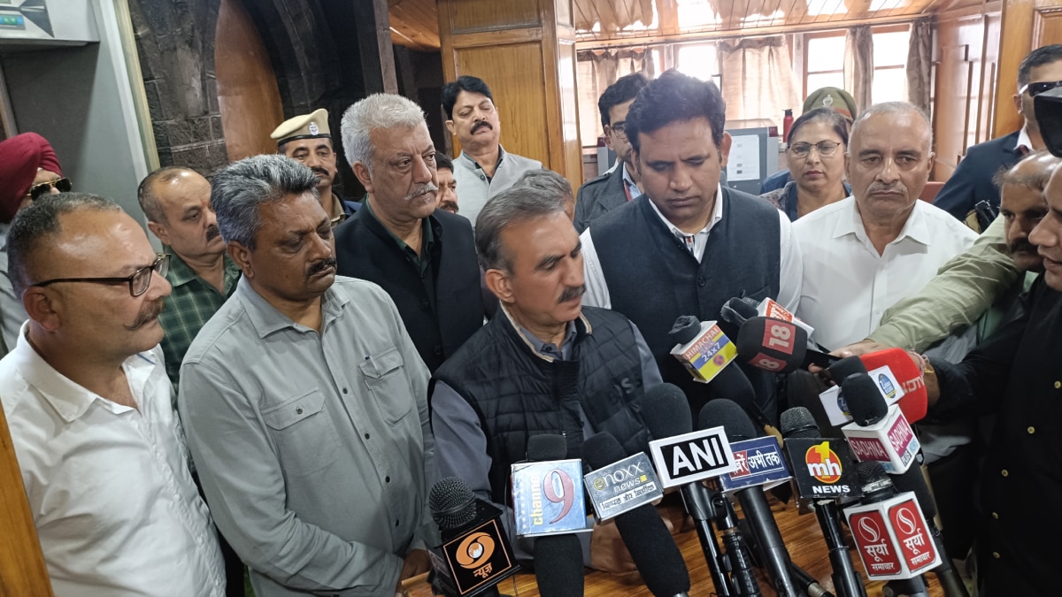 सीएम सुक्खू ने जयराम ठाकुर के बयान पर किया पलटवार, कहा- ‘इसलिए कर रहे बयानबाजी क्योंकि…’