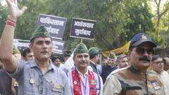 पहलगाम हमले के खिलाफ दिल्ली में प्रदर्शन, पूर्व सैनिकों ने की कड़ी कार्रवाई की मांग