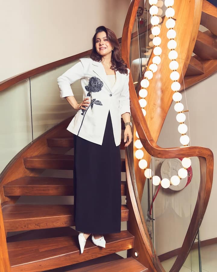 Kajol Devgan is one of Bollywood’s most celebrated and versatile actresses, known for her powerful performances in films like Dilwale Dulhania Le Jayenge, Kuch Kuch Hota Hai, My Name is Khan, and Tanhaji. With a career spanning over three decades, Kajol has carved a niche for herself through her natural acting, expressive eyes, and strong screen presence. ( All Pics Credit: Instagram/@tarangagarwalofficial)