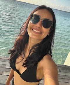 Surabhi Jyoti PHOTO: બ્લેક બિકીનીમાં સુરભી જ્યોતિએ ફ્લોન્ટ કર્યું કર્વી ફિગર