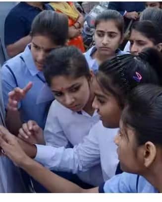 ICSE ਨੇ ਐਲਾਨੇ 10ਵੀਂ ਤੇ 12ਵੀਂ ਦੇ ਨਤੀਜੇ, 99 ਫੀਸਦੀ ਵਿਦਿਆਰਥੀਆਂ ਨੇ ਮਾਰੀ ਬਾਜ਼ੀ...