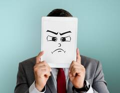 दिल की सेहत पर भारी पड़ सकता है आपका गुस्सा, बढ़ता है हार्ट अटैक का रिस्क