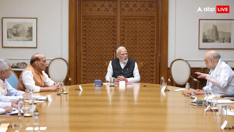 CCS से लेकर CCPA और CCEA तक... PM मोदी कर रहे हैं ये बड़ी बैठकें, जानें इनका मतलब क्या होता है what is ccs ccpa ccea and cabinet meeting meaning full form chair by pm modi CCS से लेकर CCPA और CCEA तक... PM मोदी कर रहे हैं ये बड़ी बैठकें, जानें इनका मतलब क्या होता है