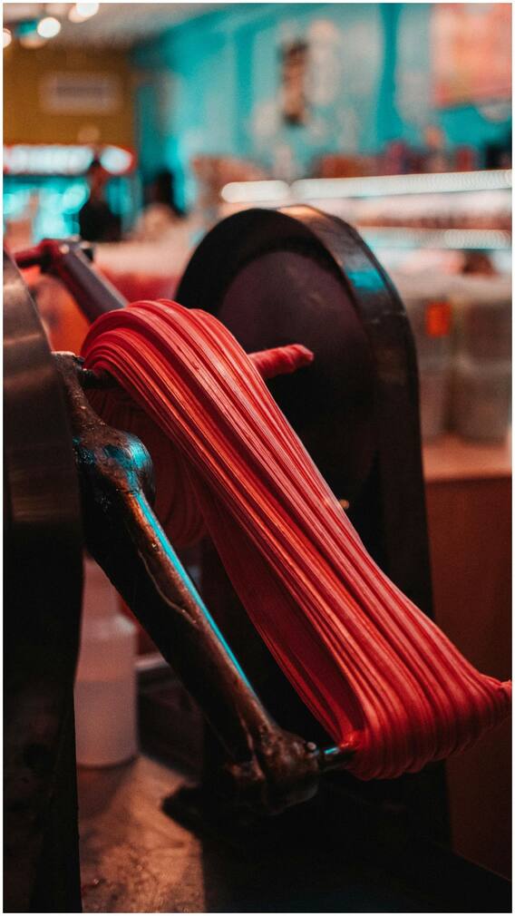 क्या कीड़ों से बनता है खाने-पीने की चीजों का रंग लाल करने वाला कारमाइन