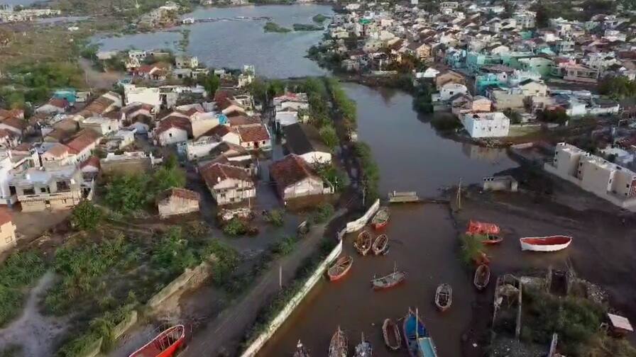 Sea water entered Ghogha village in Bhavnagar district ભાવનગરના ઘોઘા ગામમાં વગર વરસાદે ફરી વળ્યા પાણી, જાણો કારણ
