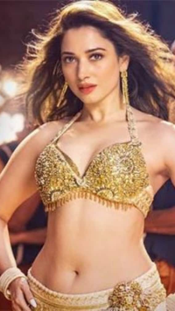 नहीं उतर रहा तमन्ना का खुमार, ट्रेंडिंग गानों में फिर बनाई टॉप पर जगह