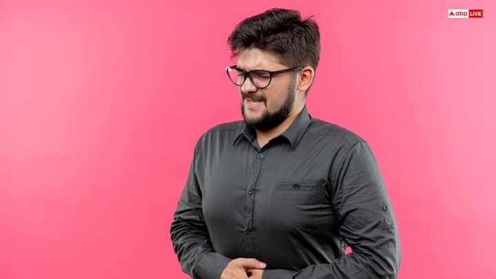 खाली पेट न खाएं - खाली पेट खरबूजा खाने से पेट में जलन या गैस बन सकती है. इसे हमेशा किसी हल्के भोजन के बाद या स्नैक की तरह खाएं.