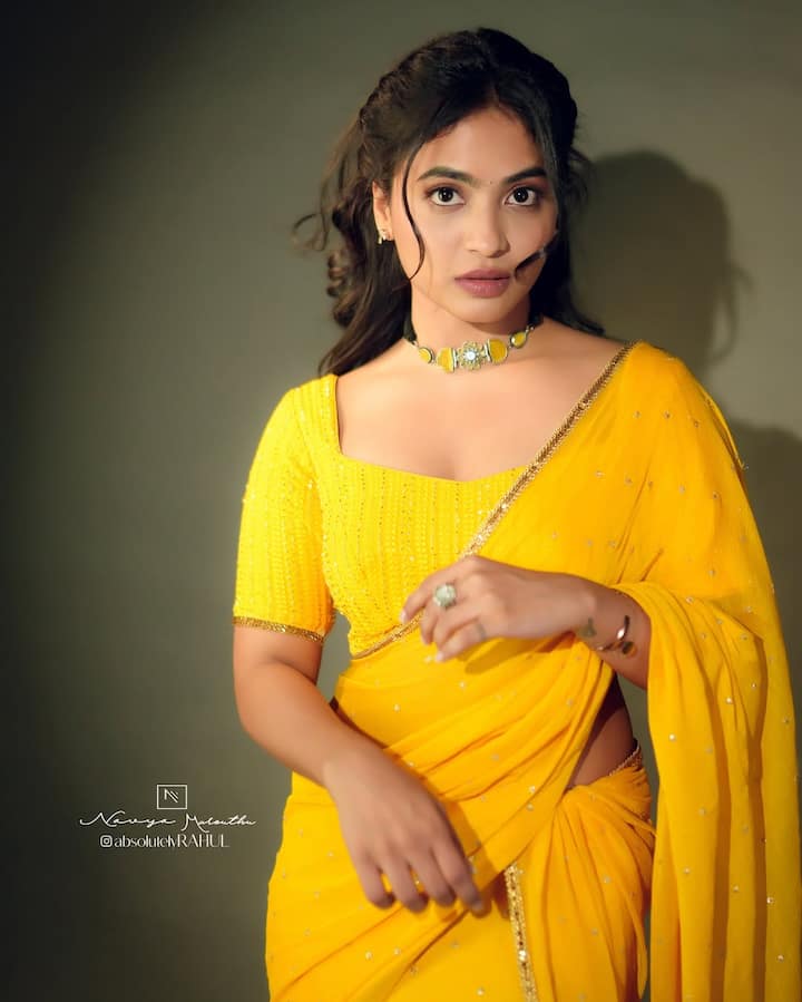 అలేఖ్య హారిక లేటెస్ట్ ఫోటోలతో పాటు టాలీవుడ్ హీరోయిన్స్ ఫోటో గ్యాలరీలకు ఇంకా తాజా రాజకీయ సినిమా వార్తల కోసం ఏబీపీ దేశం వెబ్సైట్ ఫాలో అవ్వండి. (Image Courtesy: alekhyaharika_ / Instagram)