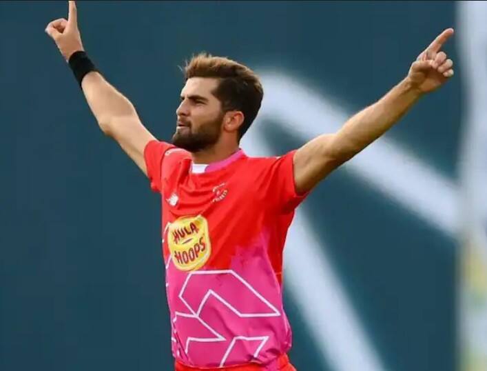 ਸ਼ਾਹੀਨ ਸ਼ਾਹ ਅਫਰੀਦੀ ਪਾਕਿਸਤਾਨ ਦੇ ਸਾਬਕਾ ਕਪਤਾਨ ਸ਼ਾਹਿਦ ਅਫਰੀਦੀ ਦਾ ਜਵਾਈ ਹੈ। PSL 2025 ਵਿੱਚ ਹੁਣ ਤੱਕ, ਉਨ੍ਹਾਂ ਨੇ 6 ਮੈਚਾਂ ਵਿੱਚ 8 ਵਿਕਟਾਂ ਲਈਆਂ ਹਨ, ਹਾਲਾਂਕਿ ਉਹ ਟੂਰਨਾਮੈਂਟ ਦੇ ਚੋਟੀ ਦੇ 5 ਵਿਕਟਾਂ ਲੈਣ ਵਾਲੇ ਗੇਂਦਬਾਜ਼ਾਂ ਵਿੱਚ ਸ਼ਾਮਲ ਨਹੀਂ ਹੈ।