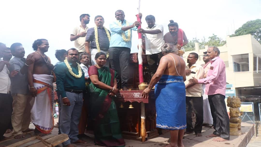 Thanjavur Big Temple Chithirai Chariot festival Bandhakal Mukhurtham tnn தஞ்சை பெரிய கோயில் சித்திரை தேரோட்டம்... தேருக்கு பந்தக்கால் நடும் நிகழ்ச்சி