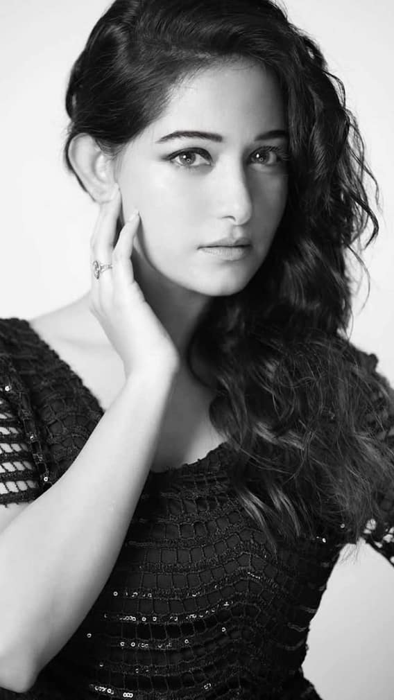 पत्रकारिता छोड़ बनी एक्ट्रेस, छोटे पर्दे तक सिमटा करियर, अब कर रही पॉडकास्ट