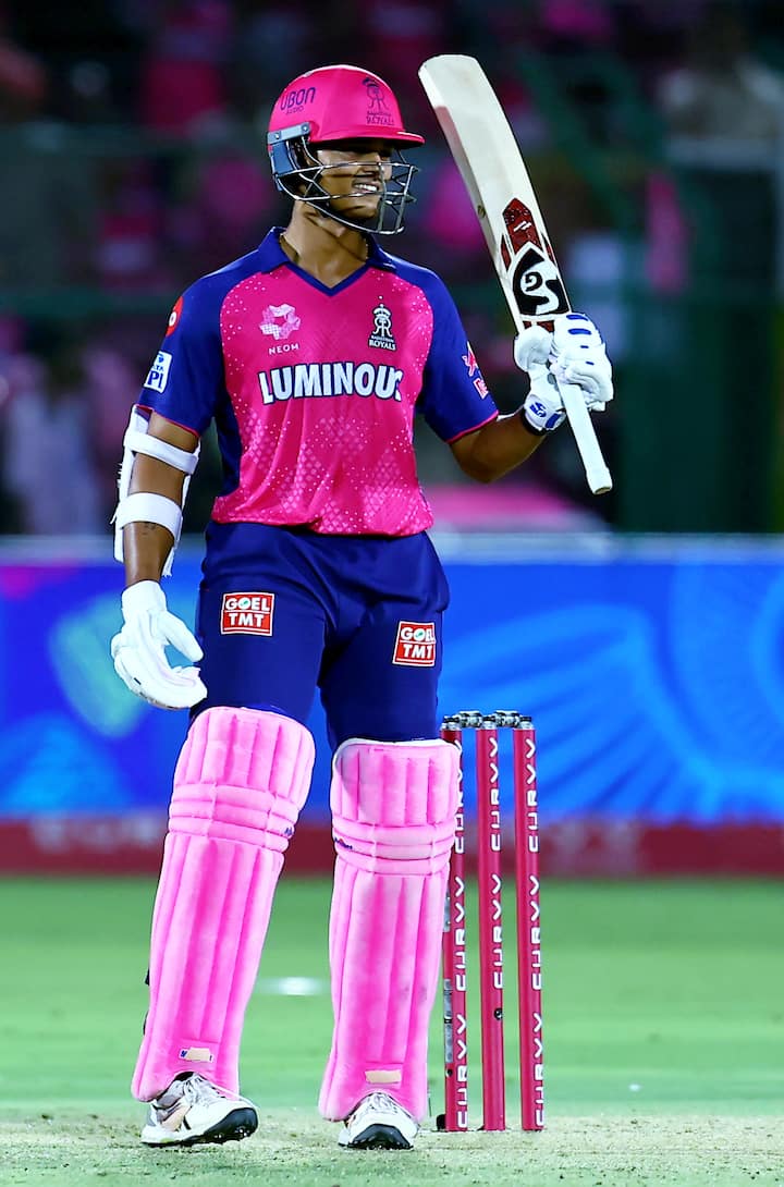  https:= Mumbai Indians bowler Vignesh Puthur ruled out of ipl 2025 due to injury Raghu Sharma comes as replacement rr vs mi