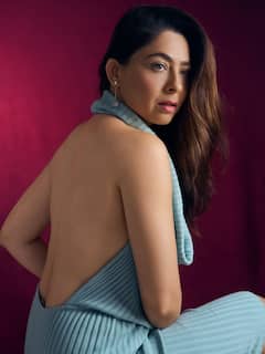 'अप्सरा' अदांमध्ये अवतरताच चाहते म्हणाले, सूख म्हणजे तूच गं; सोनालीच्या मादक अदांनी लक्ष वेधले