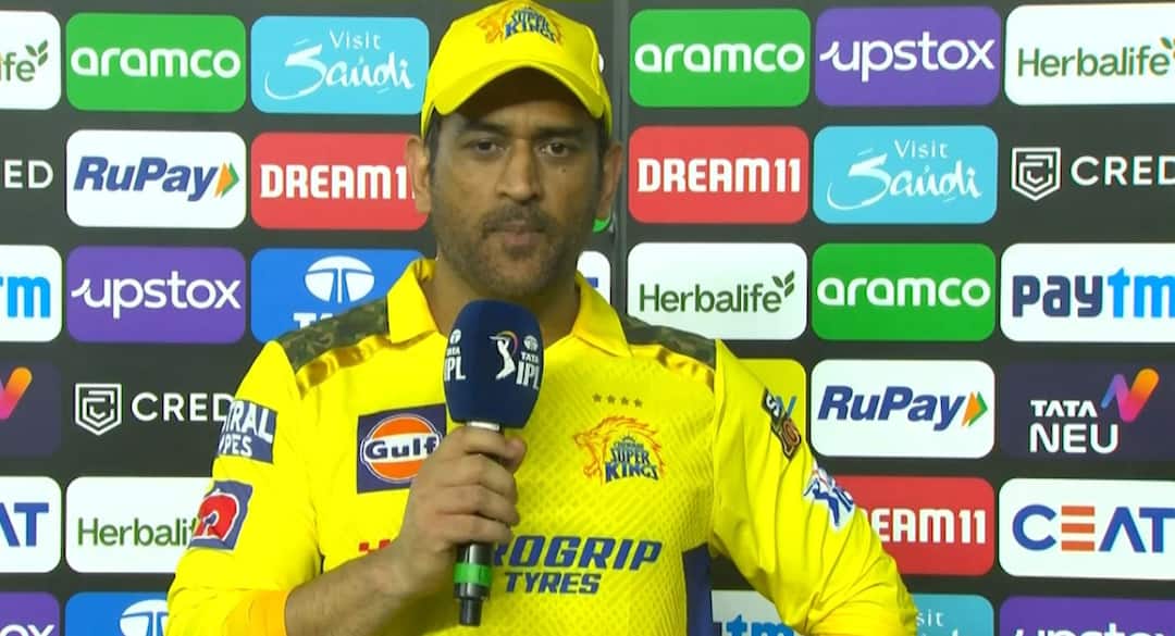 MS Dhoni praised Dewald brevis middle order momentum ipl 2025 csk great assest future ipl 2025 MS Dhoni: அவர் சிஎஸ்கேவின் பெரிய சொத்து! இளம் வீரரை பாராட்டிய தோனி