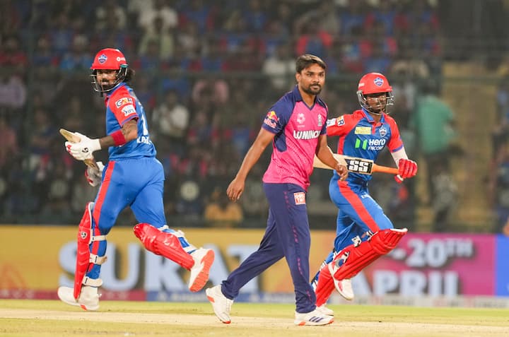 उन्होंने न केवल मैच की सर्वश्रेष्ठ अर्थव्यवस्था दर (8.25) को बनाए रखा, बल्कि वाशिंगटन सुंदर के महत्वपूर्ण विकेट को भी उठाया।