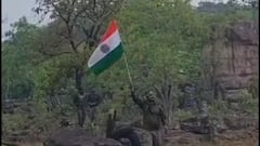 बीजापुर: कर्रेगट्टा में नक्सलियों की 3 पहाड़ियों पर अब जवानों का कब्जा, चोटी पर पहुंचकर लहराया तिरंगा