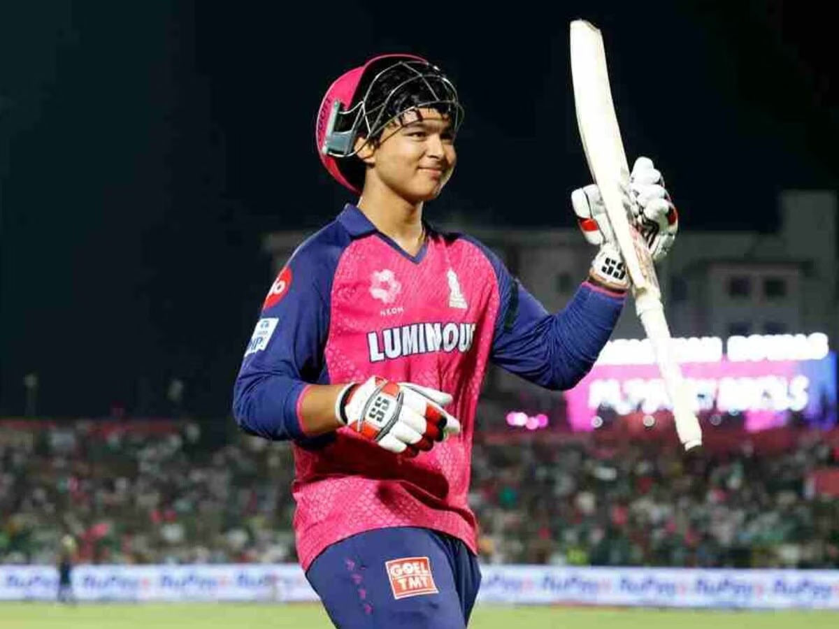 IPL 2025: वैभव सूर्यवंशी कौन से स्मार्टफोन के हैं दीवाने, हर मिरर सेल्फी में दिखता है क्रिकेटर का ये फोन