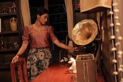 Pooja Hegde: పూజా హెగ్డే కాదు... రుక్మిణి - Retro సినిమాలో ఫోటోలు షేర్ చేసిన బుట్టబొమ్మ