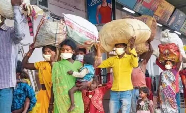 ਤੁਹਾਨੂੰ ਦੱਸ ਦਈਏ ਕਿ ਭਾਰਤ ਵਿੱਚ ਲੱਖਾਂ ਲੋਕ ਗੈਰ-ਕਾਨੂੰਨੀ ਤੌਰ 'ਤੇ ਰਹਿ ਰਹੇ ਹਨ। ਇਸੇ ਲਈ ਸਰਕਾਰ ਨੇ ਨਾਗਰਿਕਤਾ ਸਾਬਤ ਕਰਨ ਲਈ ਵਰਤੇ ਜਾਣ ਵਾਲੇ ਦਸਤਾਵੇਜ਼ਾਂ ਨੂੰ ਬਦਲ ਦਿੱਤਾ ਹੈ। ਤਾਂ ਜੋ ਅਸੀਂ ਭਾਰਤ ਵਿੱਚ ਰਹਿਣ ਵਾਲੇ ਲੋਕਾਂ ਦਾ ਯੋਜਨਾਬੱਧ ਤਰੀਕੇ ਨਾਲ ਪਤਾ ਲਗਾ ਸਕੀਏ ਅਤੇ ਉਹਨਾਂ ਨੂੰ ਵਾਪਸ ਭੇਜਿਆ ਜਾ ਸਕਦਾ ਹੈ।