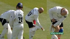 चलते मैच में बीच मैदान पर खिलाड़ी ने उतार दी पैंट, अंपायर-फील्डर सब चौंक गए, 'बेशर्मी' भरा वीडियो देख आप क्या कहेंगे