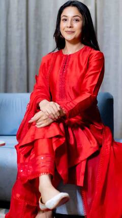 'पंजाबची कतरिना कैफ' शहनाजचा मनमोहक अंदाज!