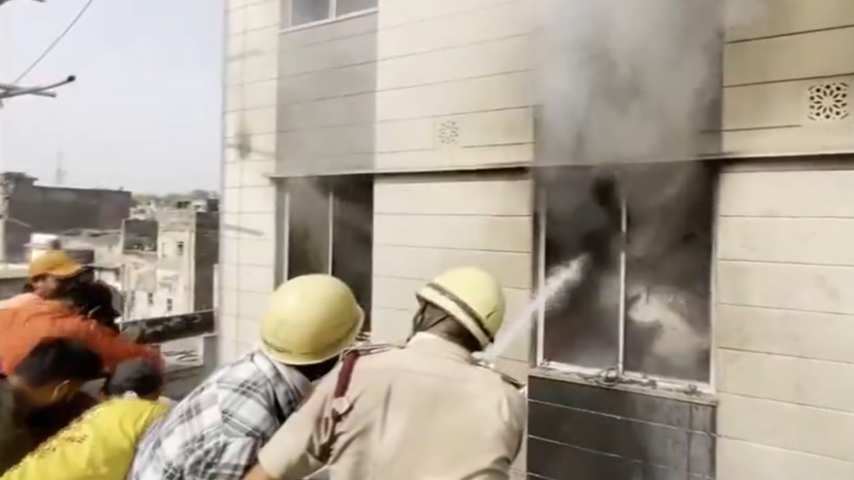 Ajmer Fire: अजमेर के डिग्गी बाजार में लगी भीषण आग, चार लोगों की जलकर मौत